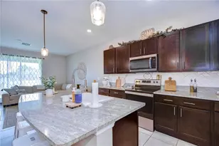 34240 Redwood Dawn Ln, Wesley Chapel, FL 33543 - Photo 21