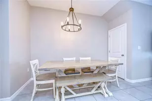34240 Redwood Dawn Ln, Wesley Chapel, FL 33543 - Photo 11