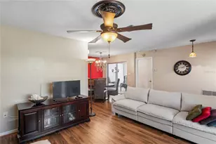 10407 Larchmont Pl N, Pinellas Park, FL 33782 - Photo 17