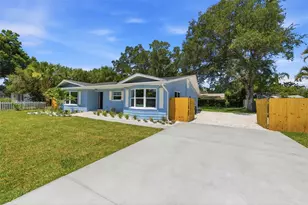 2310 Harrison Dr, Dunedin, FL 34698 - Photo 35