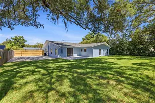 2310 Harrison Dr, Dunedin, FL 34698 - Photo 31
