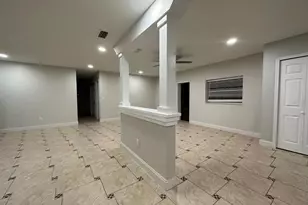 104 W Brentridge Dr, Brandon, FL 33511 - Photo 17