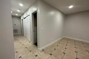 104 W Brentridge Dr, Brandon, FL 33511 - Photo 27