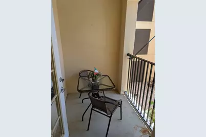 100 4th Avenue S #207, Saint Petersburg, FL 33701 - Photo 5