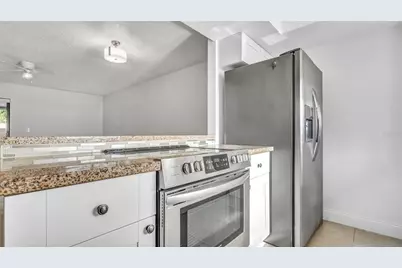3913 Oak Limb Court, Tampa, FL 33614 - Photo 11