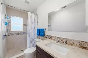 5915 46th Ave N, Kenneth City, FL 33709 - Photo 15