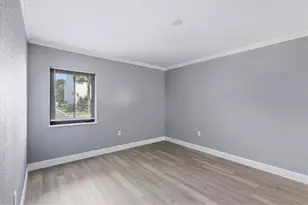 11409 8th St N, Saint Petersburg, FL 33716 - Photo 21
