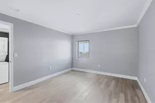 11409 8th St N, Saint Petersburg, FL 33716 - Photo 23