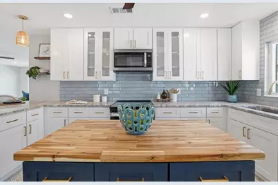510 115th Avenue, Treasure Island, FL 33706 - Photo 9