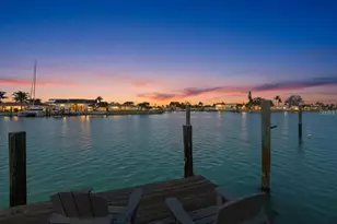 510 115th Ave, Treasure Island, FL 33706 - Photo 1