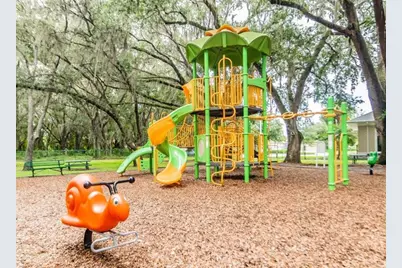 18126 Paradise Point Drive, Tampa, FL 33647 - Photo 9