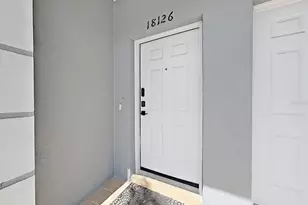 18126 Paradise Point Dr, Tampa, FL 33647 - Photo 13