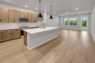 5188 Creek Sand Dr, Apollo Beach, FL 33572 - Photo 3