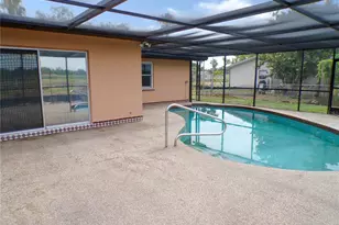 1622 17th St E, Bradenton, FL 34208 - Photo 9
