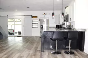 2207 Sparkman Rd, Plant City, FL 33566 - Photo 9