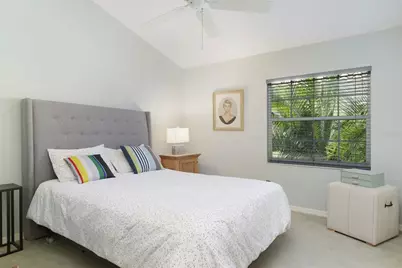 4834 Windmill Palm Terrace NE, Saint Petersburg, FL 33703 - Photo 21