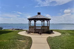 5633 Puerta Del Sol Blvd S, Saint Petersburg, FL 33715 - Photo 13