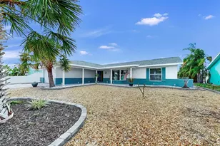 6512 Senegal Palm Way, Apollo Beach, FL 33572 - Photo 3