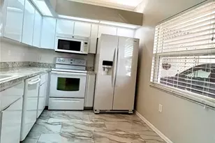 9221 Estrada Pl, New Port Richey, FL 34655 - Photo 5