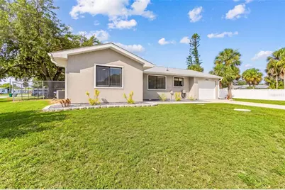 943 W Tarpon Boulevard NW, Port Charlotte, FL 33952 - Photo 3