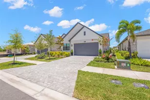5828 Windbreak Ct, Apollo Beach, FL 33572 - Photo 3