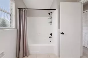 1725 Bikini Ct, Cape Coral, FL 33904 - Photo 27
