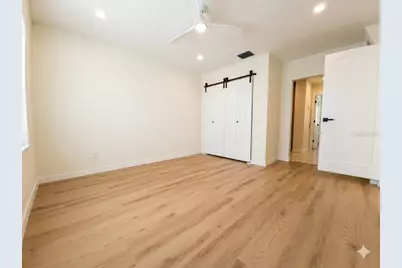 8120 7th Street N, Saint Petersburg, FL 33702 - Photo 13