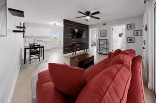4933 Victoria Dr, Cape Coral, FL 33904 - Photo 11