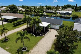 4933 Victoria Dr, Cape Coral, FL 33904 - Photo 5
