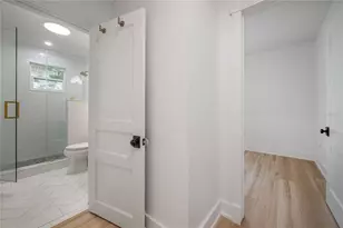 319 W Curtis St, Tampa, FL 33603 - Photo 59