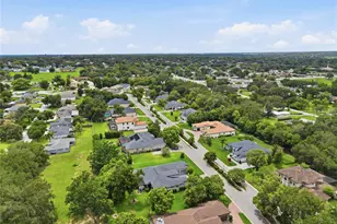 2564 Delphi Woods Circle, Lakeland, FL 33812 - Photo 57