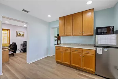6511 Main Street, New Port Richey, FL 34653 - Photo 13
