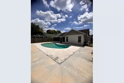 2070 Sarah Louise Drive, Brandon, FL 33510 - Photo 37
