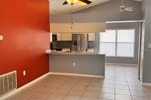 2070 Sarah Louise Dr, Brandon, FL 33510 - Photo 5