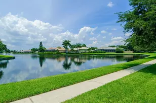 5274 White Sand Cir NE, Saint Petersburg, FL 33703 - Photo 45