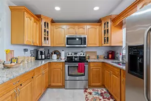 8504 Gold Ridge Cir, Tampa, FL 33619 - Photo 9