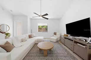 819 Highland St N, Saint Petersburg, FL 33701 - Photo 19