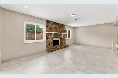 10711 Frances Ln, Largo, FL 33774 - Photo 17