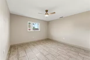 10711 Frances Ln, Largo, FL 33774 - Photo 35