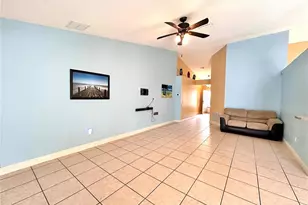 1650 Navigator Ln, Tarpon Springs, FL 34689 - Photo 11