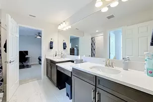 13150 Wellspring Dr, Lithia, FL 33547 - Photo 23