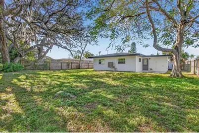 203 Driftwood Drive W, Palm Harbor, FL 34683 - Photo 29
