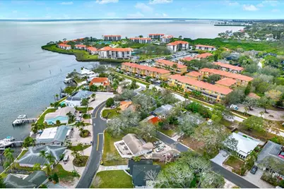 203 Driftwood Drive W, Palm Harbor, FL 34683 - Photo 23