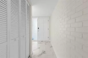 2441 Fairbanks Dr, Clearwater, FL 33764 - Photo 37