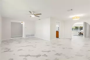 2441 Fairbanks Dr, Clearwater, FL 33764 - Photo 7