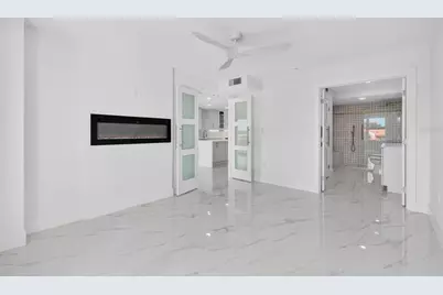 4900 Brittany Drive S #405, Saint Petersburg, FL 33715 - Photo 3