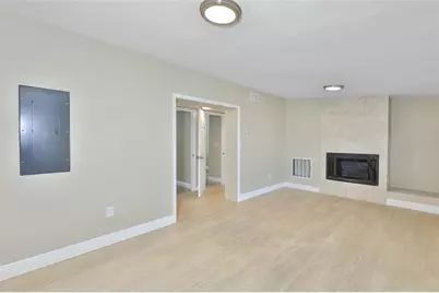 2450 40th Avenue N, Saint Petersburg, FL 33714 - Photo 11