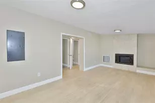 2450 40th Ave N, Saint Petersburg, FL 33714 - Photo 11