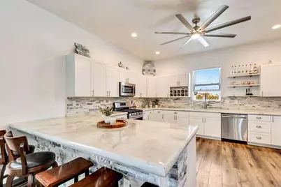 217 22nd Street Court NE, Bradenton, FL 34208 - Photo 5