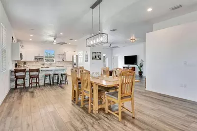 217 22nd Street Court NE, Bradenton, FL 34208 - Photo 9